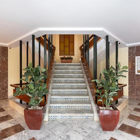 Classbnb - Seafront Apartment At Las Vistas Beach Арона Экстерьер фото