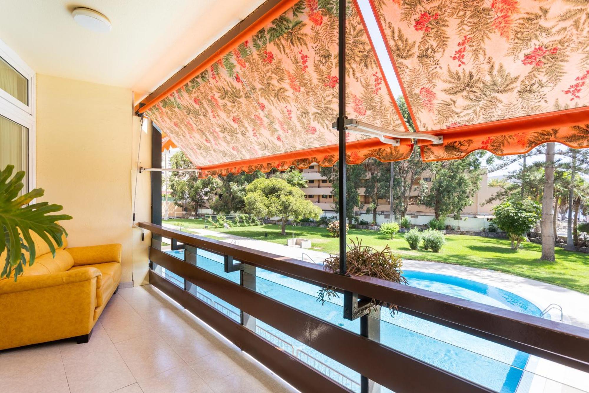 Classbnb - Seafront Apartment At Las Vistas Beach Арона Экстерьер фото