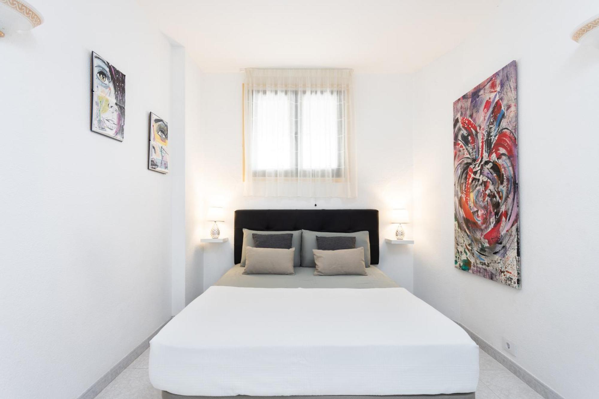 Classbnb - Seafront Apartment At Las Vistas Beach Арона Экстерьер фото