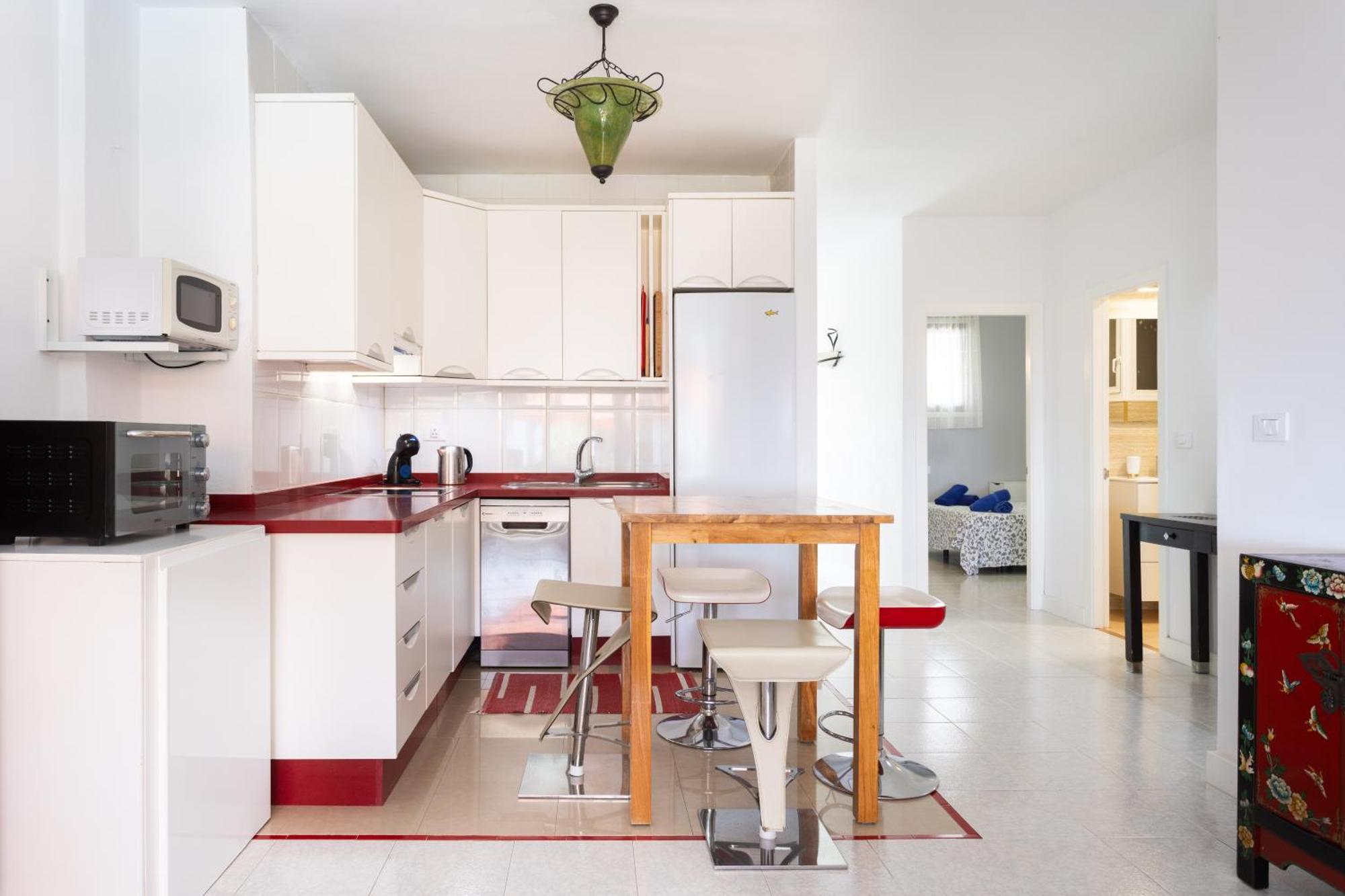 Classbnb - Seafront Apartment At Las Vistas Beach Арона Экстерьер фото