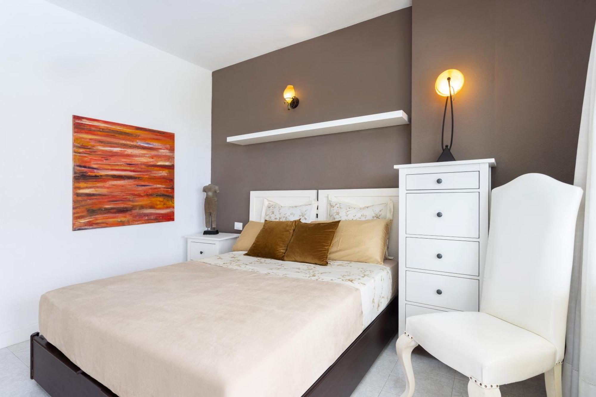 Classbnb - Seafront Apartment At Las Vistas Beach Арона Экстерьер фото